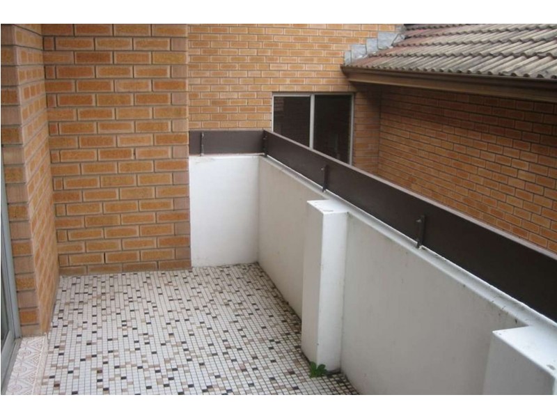 8/22 Woids Avenue, Hurstville NSW 2220