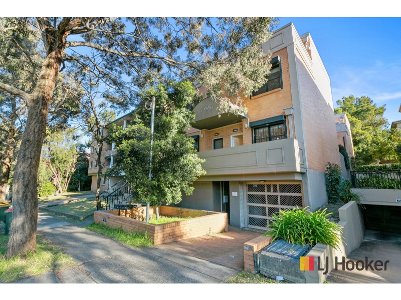 2/55 Carrington Avenue, Hurstville NSW 2220