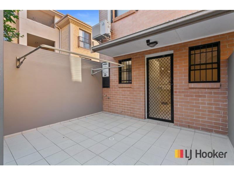 2/55 Carrington Avenue, Hurstville NSW 2220