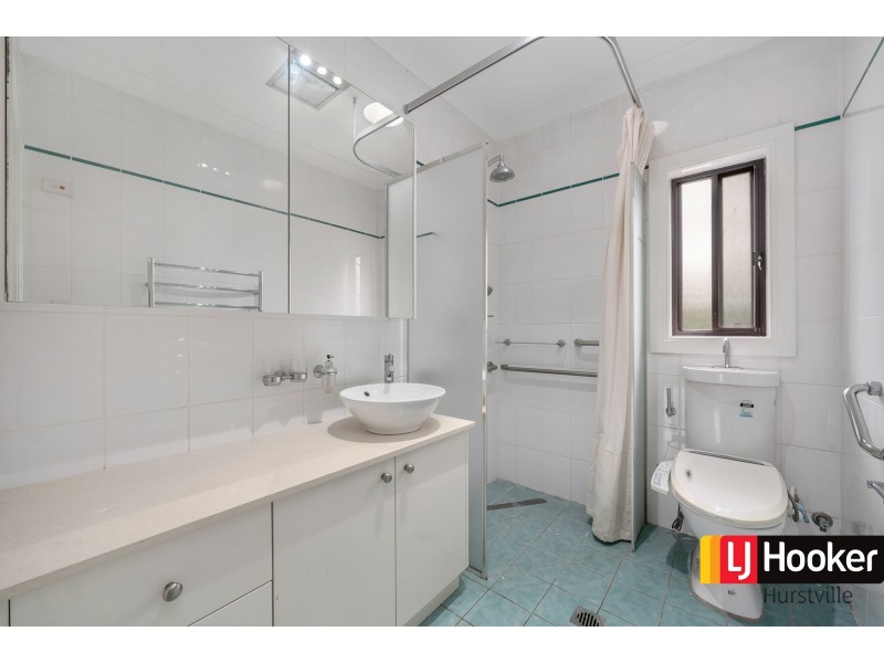 25 Sherwood, Revesby NSW 2212