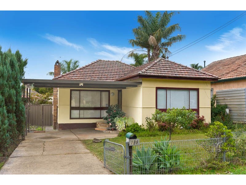 198A Belmore Rd North, Riverwood NSW 2210
