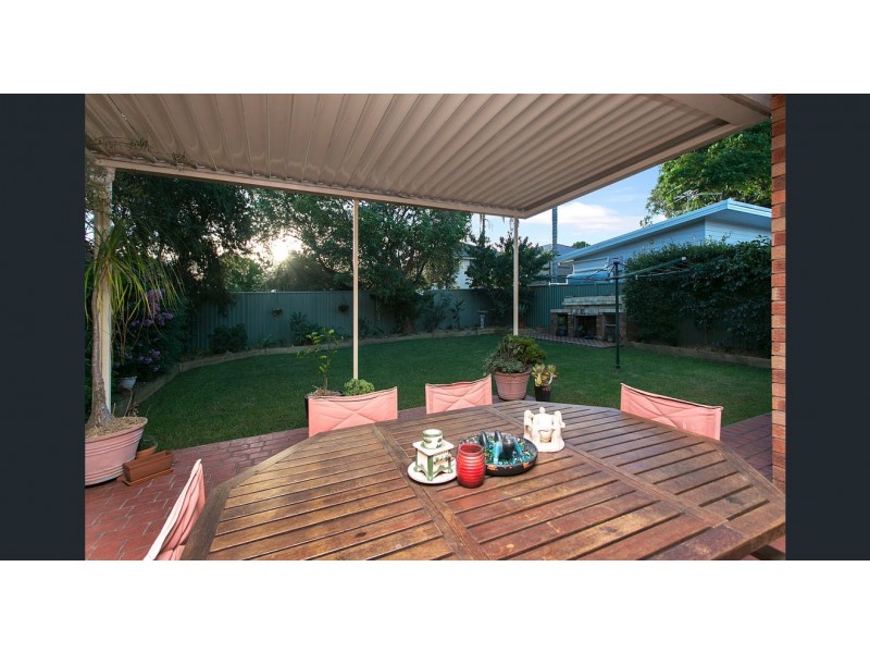 8 Barwon Rd, Mortdale NSW 2223