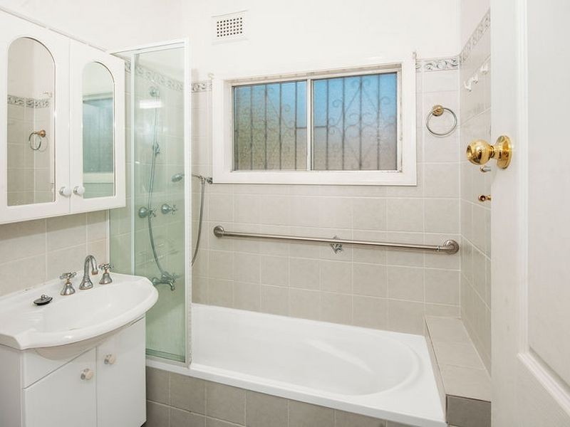 14 Balfour Road, Narwee NSW 2209