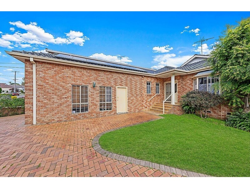 30 Unwin Street, Bexley NSW 2207
