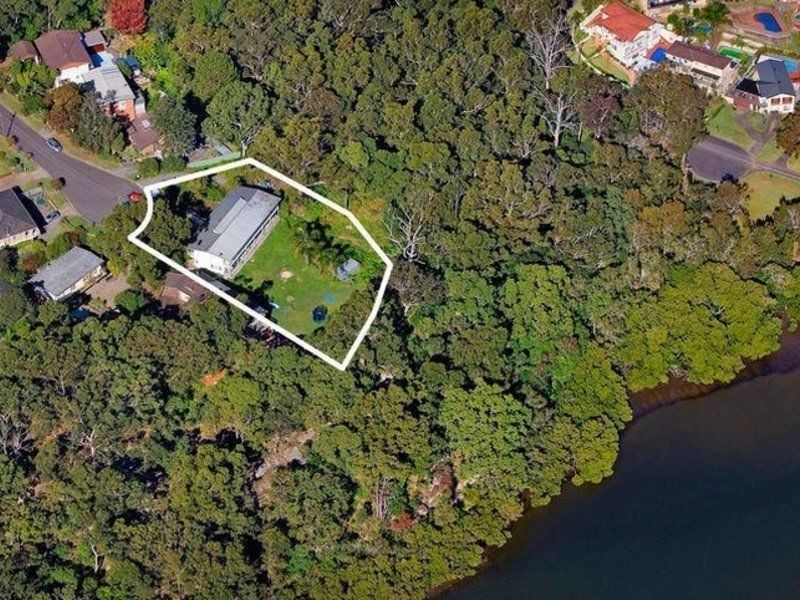 37 Grandview Cres, Lugarno NSW 2210