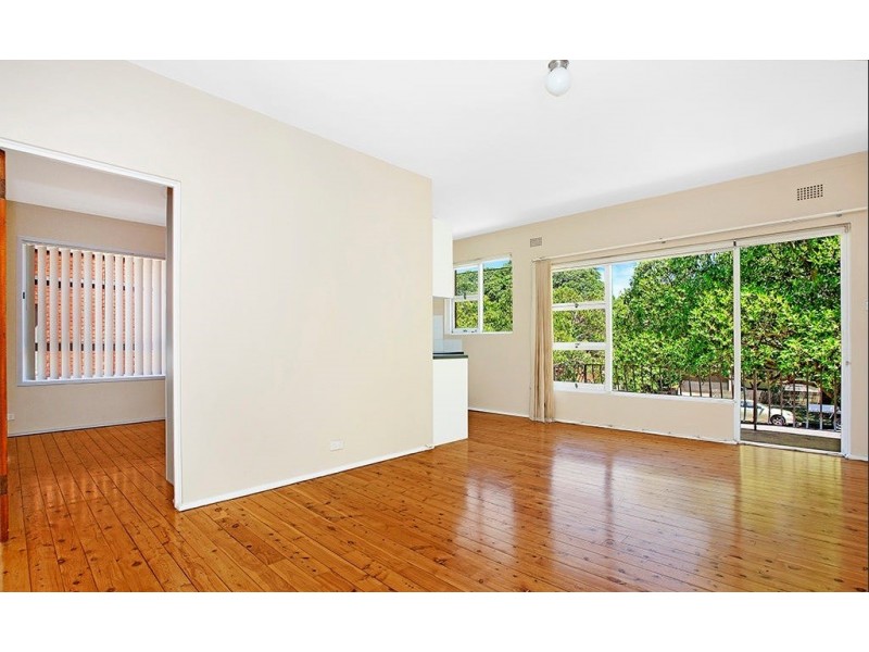 2/152 Queen Victoria Street, Bexley NSW 2207