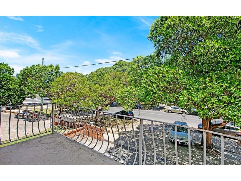 2/152 Queen Victoria Street, Bexley NSW 2207