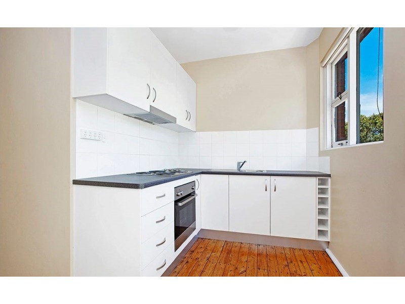 2/152 Queen Victoria Street, Bexley NSW 2207