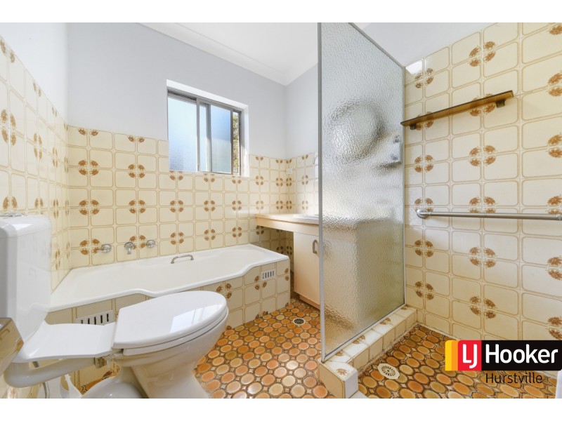 1/37 Nielsen Avenue, Carlton NSW 2218