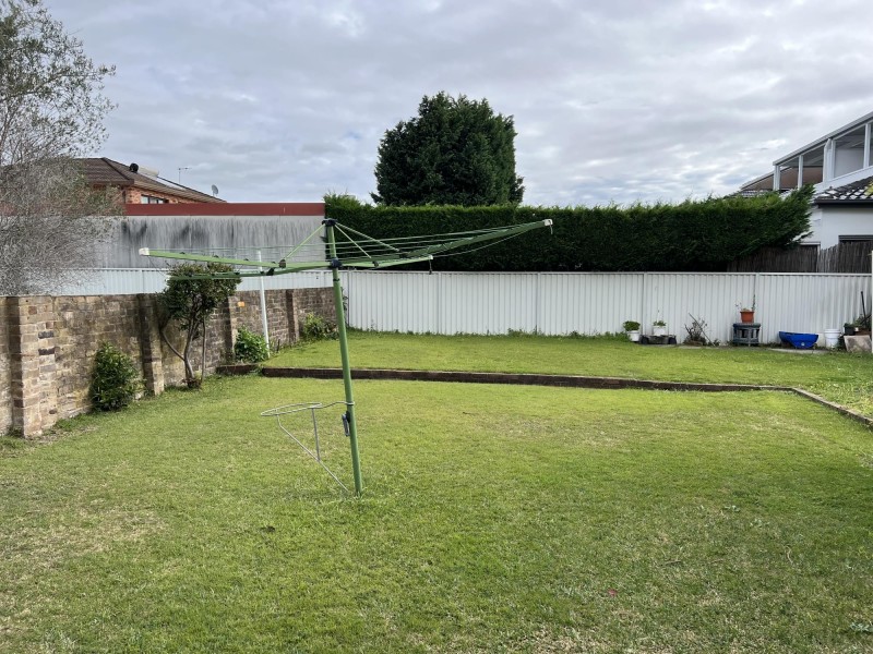 215 The Grand Parade, Monterey NSW 2217