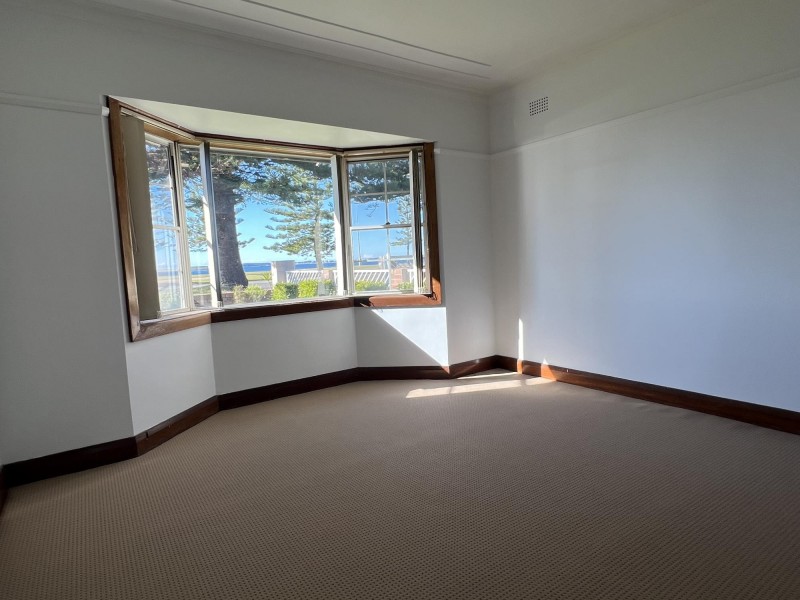 215 The Grand Parade, Monterey NSW 2217