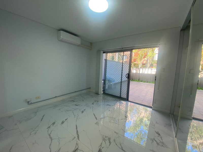 2/42-46 Carrington Avenue, Hurstville NSW 2220