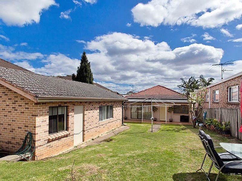 13 Romani Ave, Hurstville NSW 2220