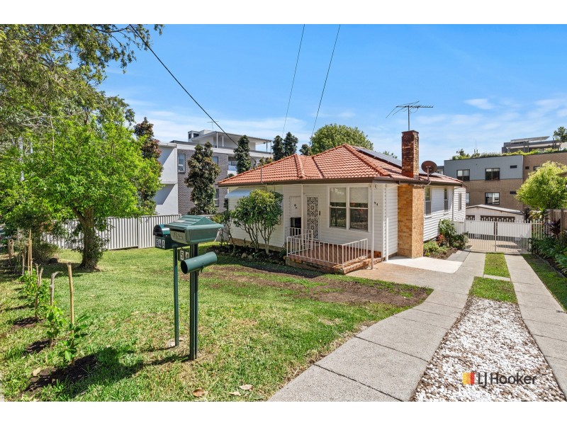 54 Lawrence Street, Peakhurst NSW 2210