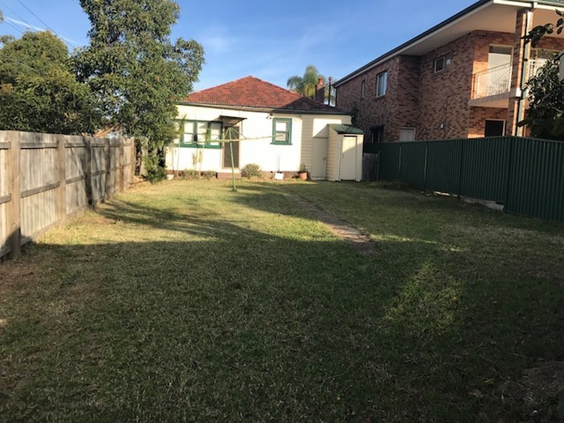 1 Olive Street, Kingsgrove NSW 2208