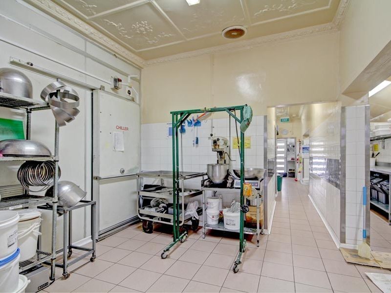 39 Jubilee Avenue, Carlton NSW 2218