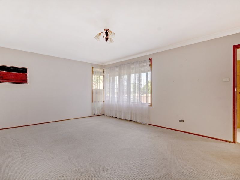 94 Cumberland Road, Ingleburn NSW 2565