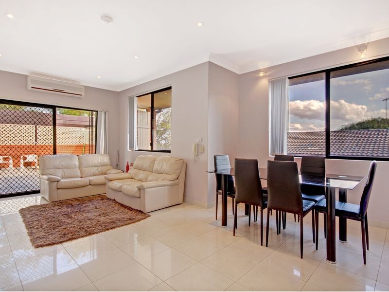 4/6 Hillcrest Avenue, Hurstville NSW 2220