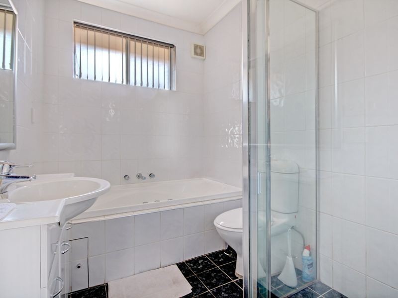 4/6 Hillcrest Avenue, Hurstville NSW 2220