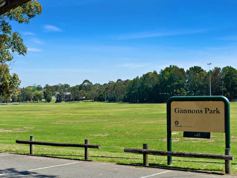 5 Pindari Road, Peakhurst Heights NSW 2210