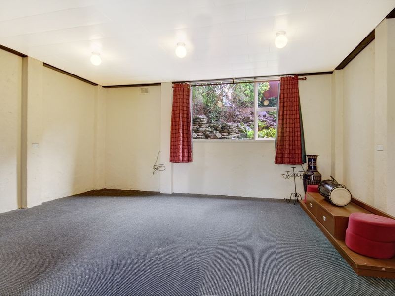 70 Wayne Avenue, Lugarno NSW 2210