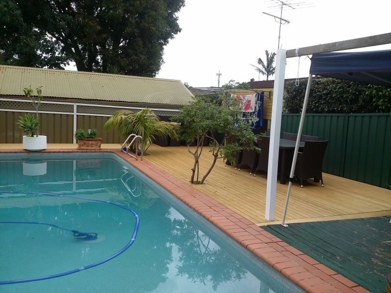 12 Forshaw Avenue, Peakhurst NSW 2210