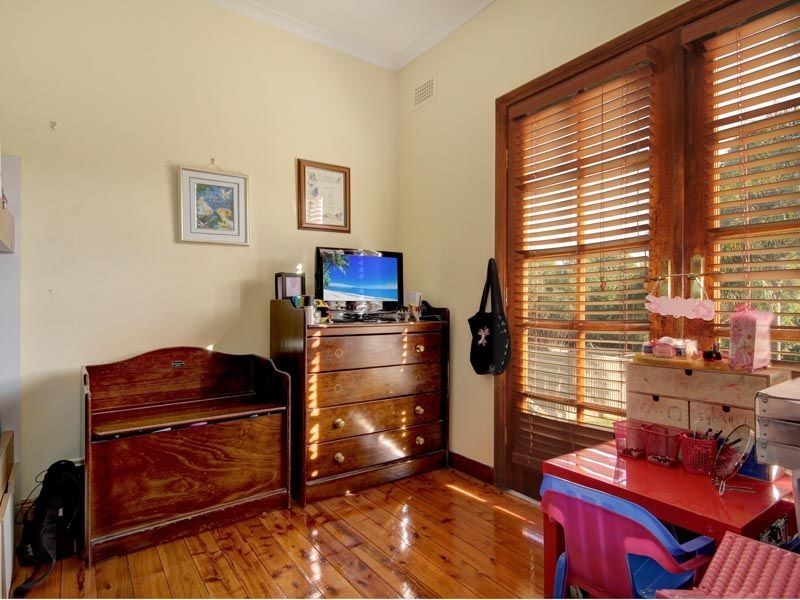 12 Peake Parade, Peakhurst NSW 2210