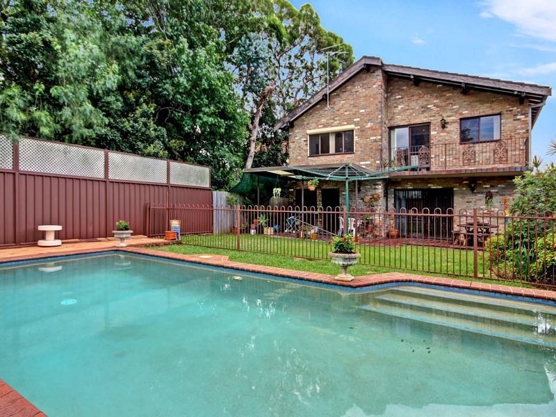 21 Jacques Avenue, Peakhurst NSW 2210