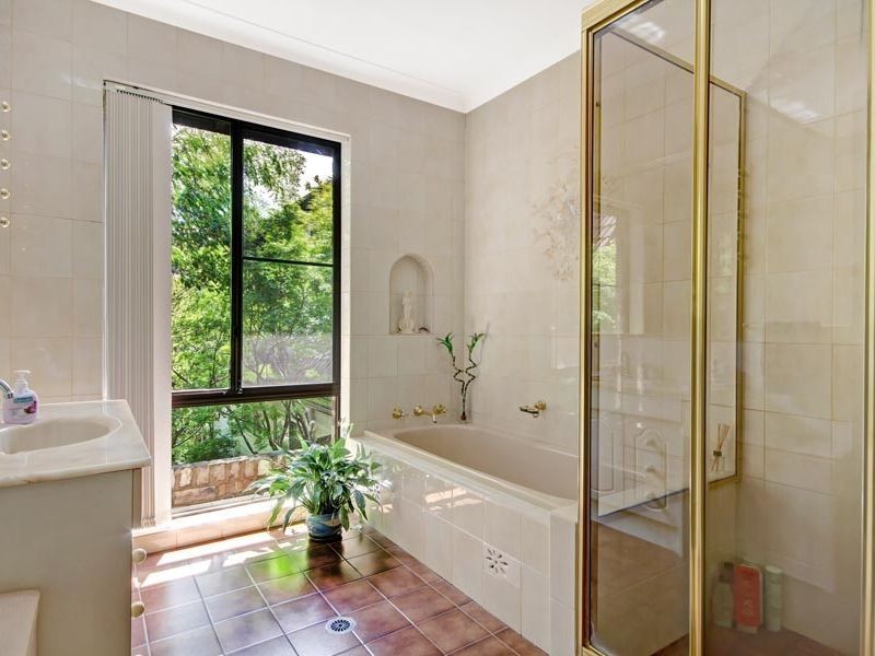 21 Jacques Avenue, Peakhurst NSW 2210