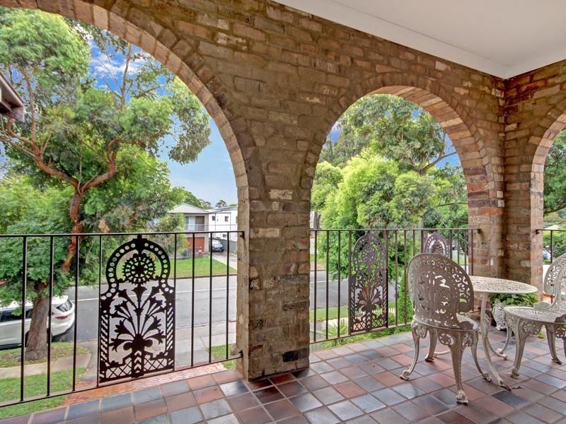 21 Jacques Avenue, Peakhurst NSW 2210