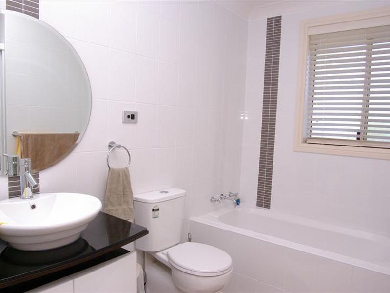 2/5 Henry Kendall Avenue, Padstow Heights NSW 2211