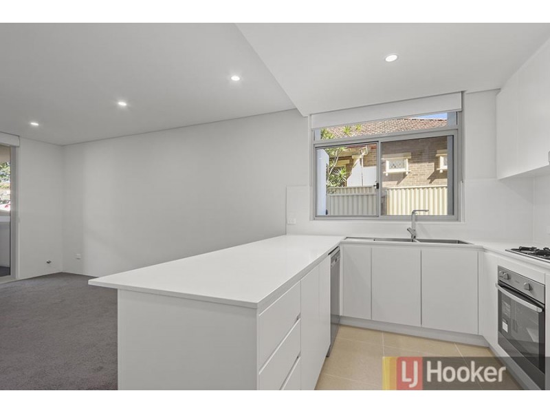 2/2 Carlton Parade, Carlton NSW 2218