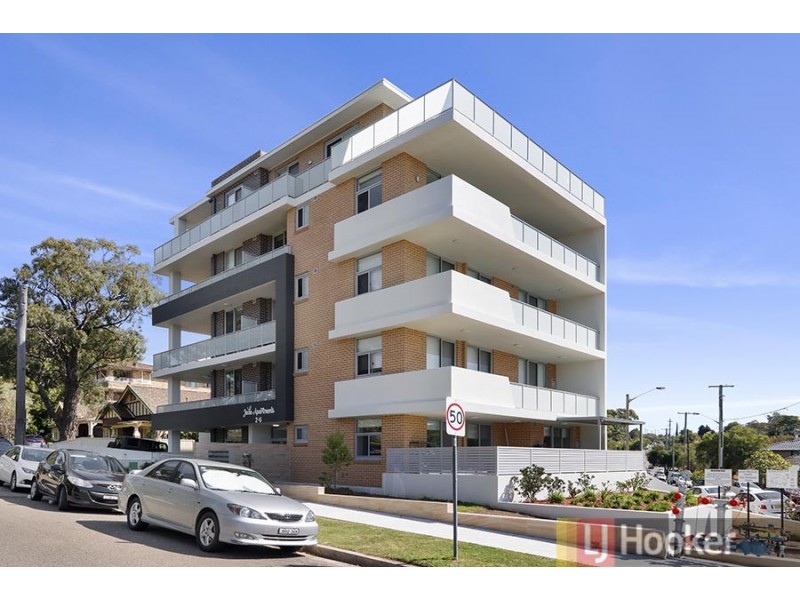 2/2 Carlton Parade, Carlton NSW 2218