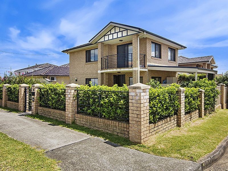 24 Kenyon Road, Bexley NSW 2207