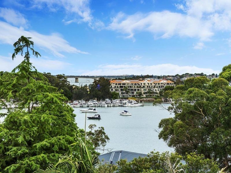 14 Marie Dodd Cres, Blakehurst NSW 2221