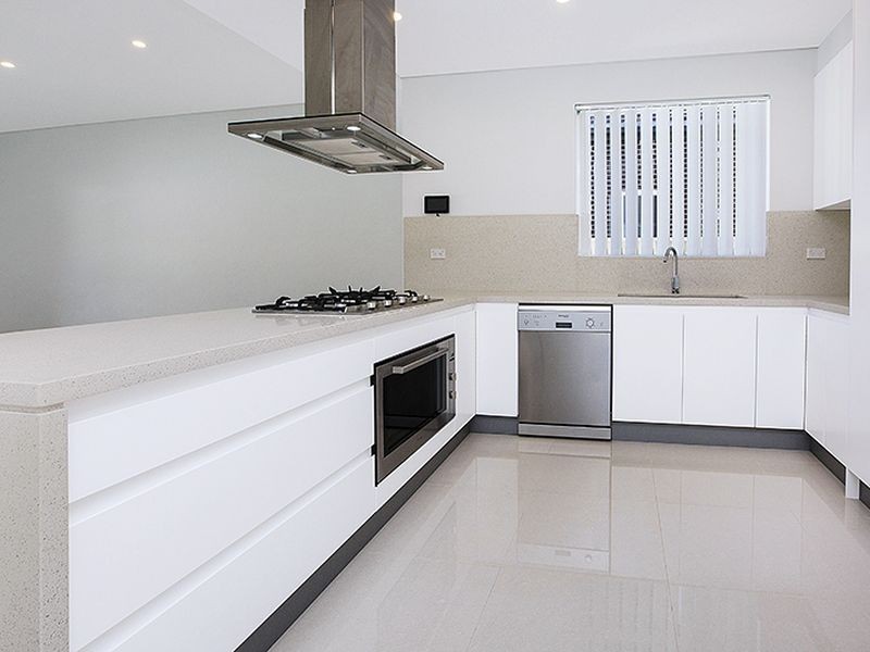 19b Henry Lawson Drive, Peakhurst NSW 2210