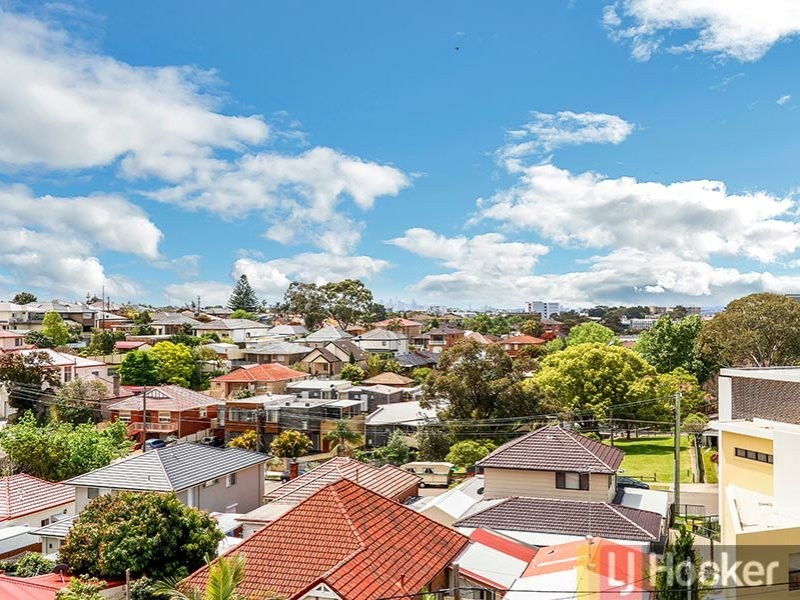 12/2 Carlton Parade, Carlton NSW 2218