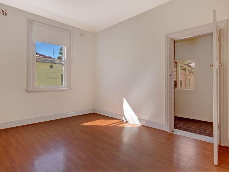 100 Hillcrest Avenue, Hurstville Grove NSW 2220