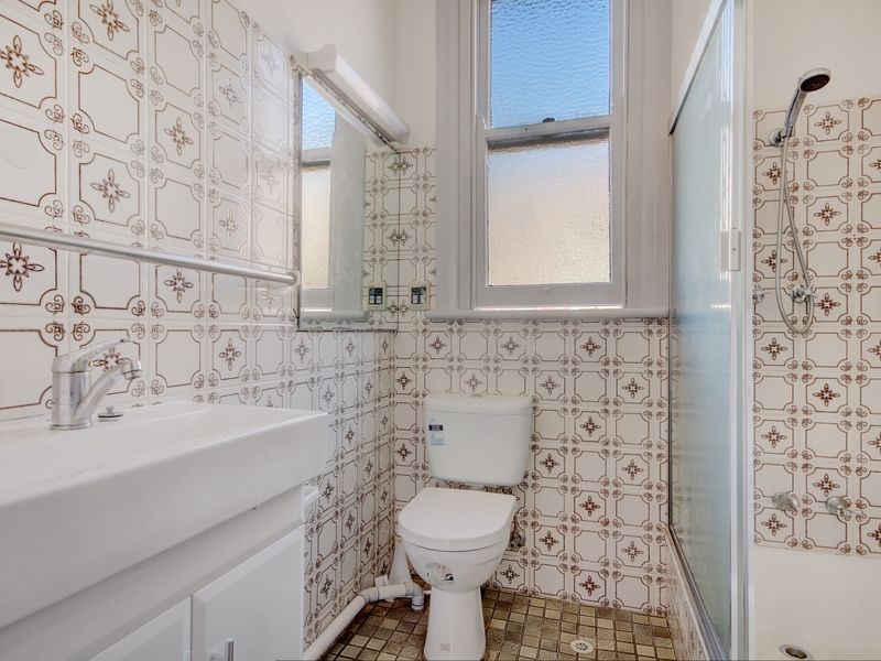 100 Hillcrest Avenue, Hurstville Grove NSW 2220