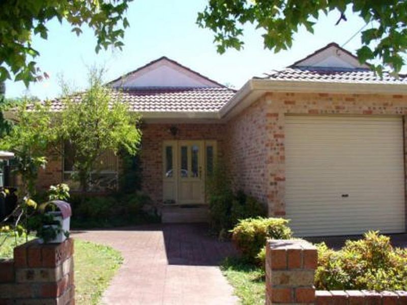 14 Woodlands Avenue, Lugarno NSW 2210