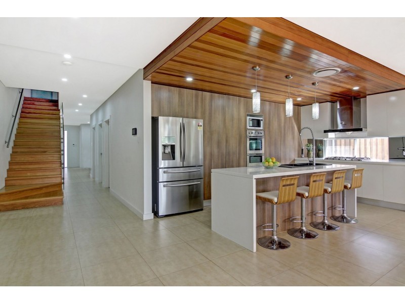 122 Boundary Road, Peakhurst NSW 2210