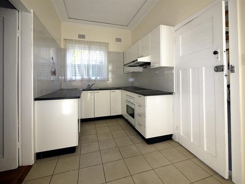 2/207 Rocky Point Road, Ramsgate NSW 2217