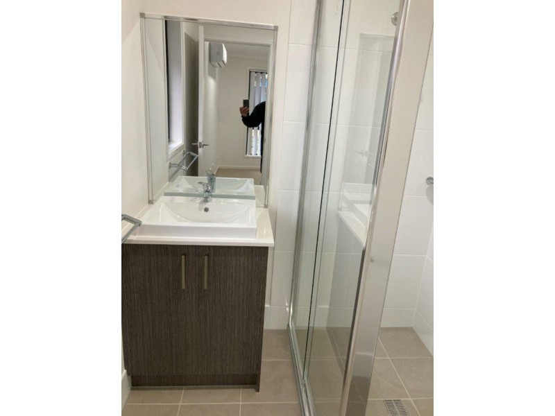 9 Bonneville Boulevard, Goulburn NSW 2580