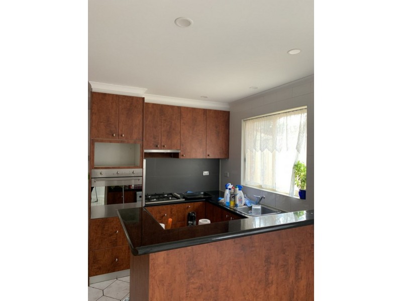 8 Leeson Street, Goulburn NSW 2580