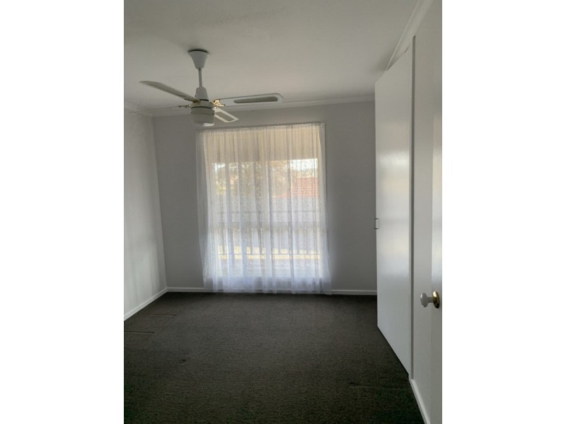 8 Leeson Street, Goulburn NSW 2580