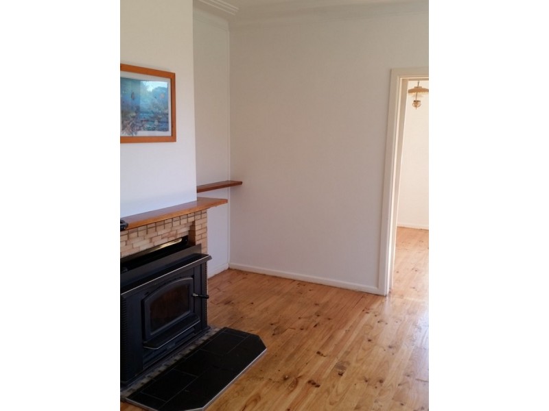 38 Rhoda Street, Goulburn NSW 2580