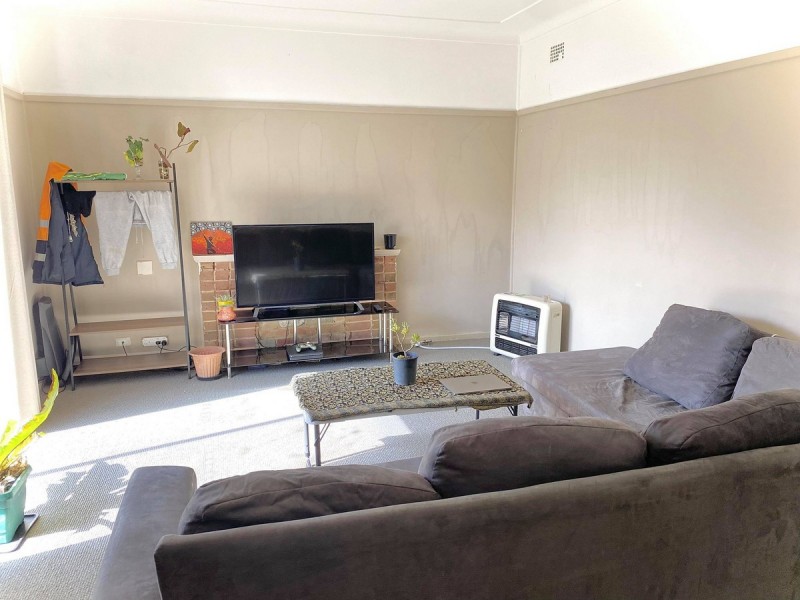 34 Churchill Street, Goulburn NSW 2580