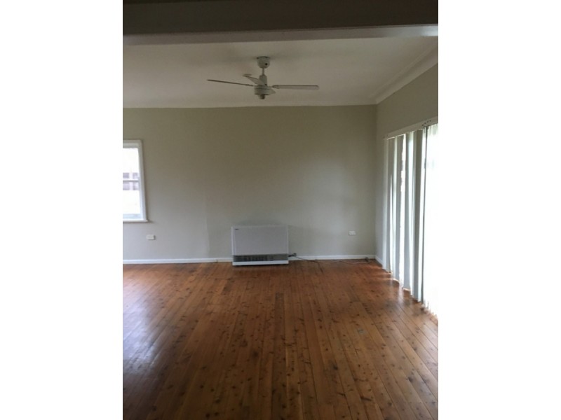 4 Neville Street, Goulburn NSW 2580