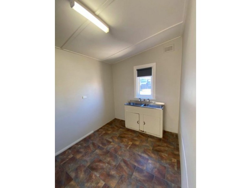 64 Wayo Street, Goulburn NSW 2580