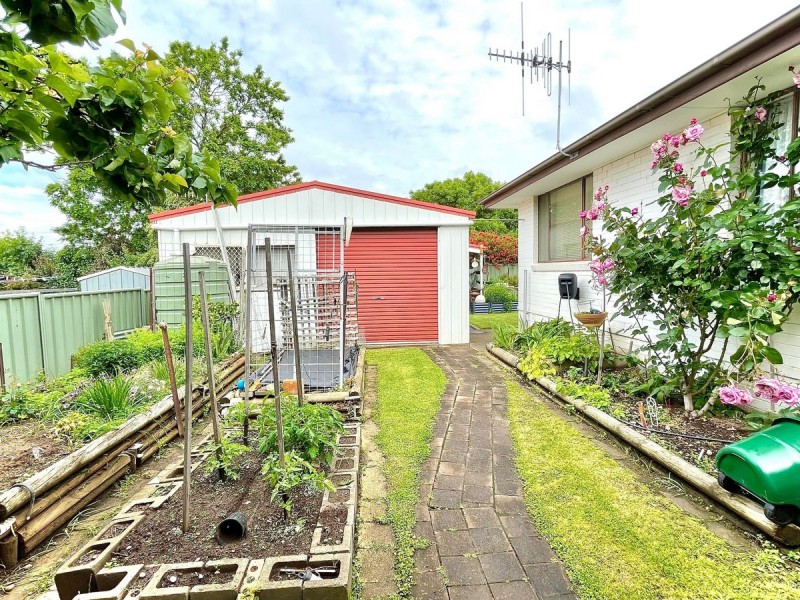 6 Bradford Drive, Goulburn NSW 2580